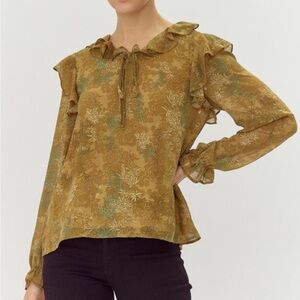 Flowy chiffon blouse